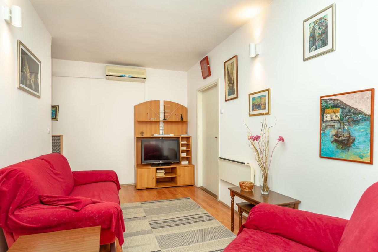 Relax - 1.4km From The Old Town *
