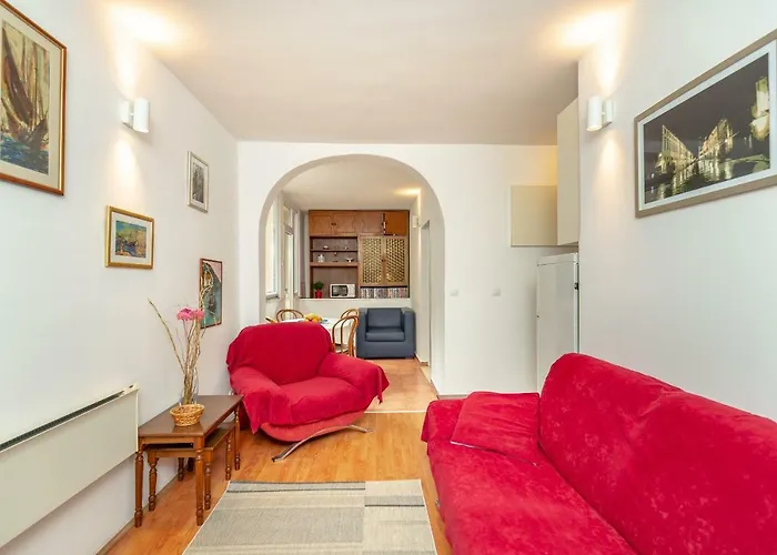 Apartment Relax - 1.4Km From The Old Town